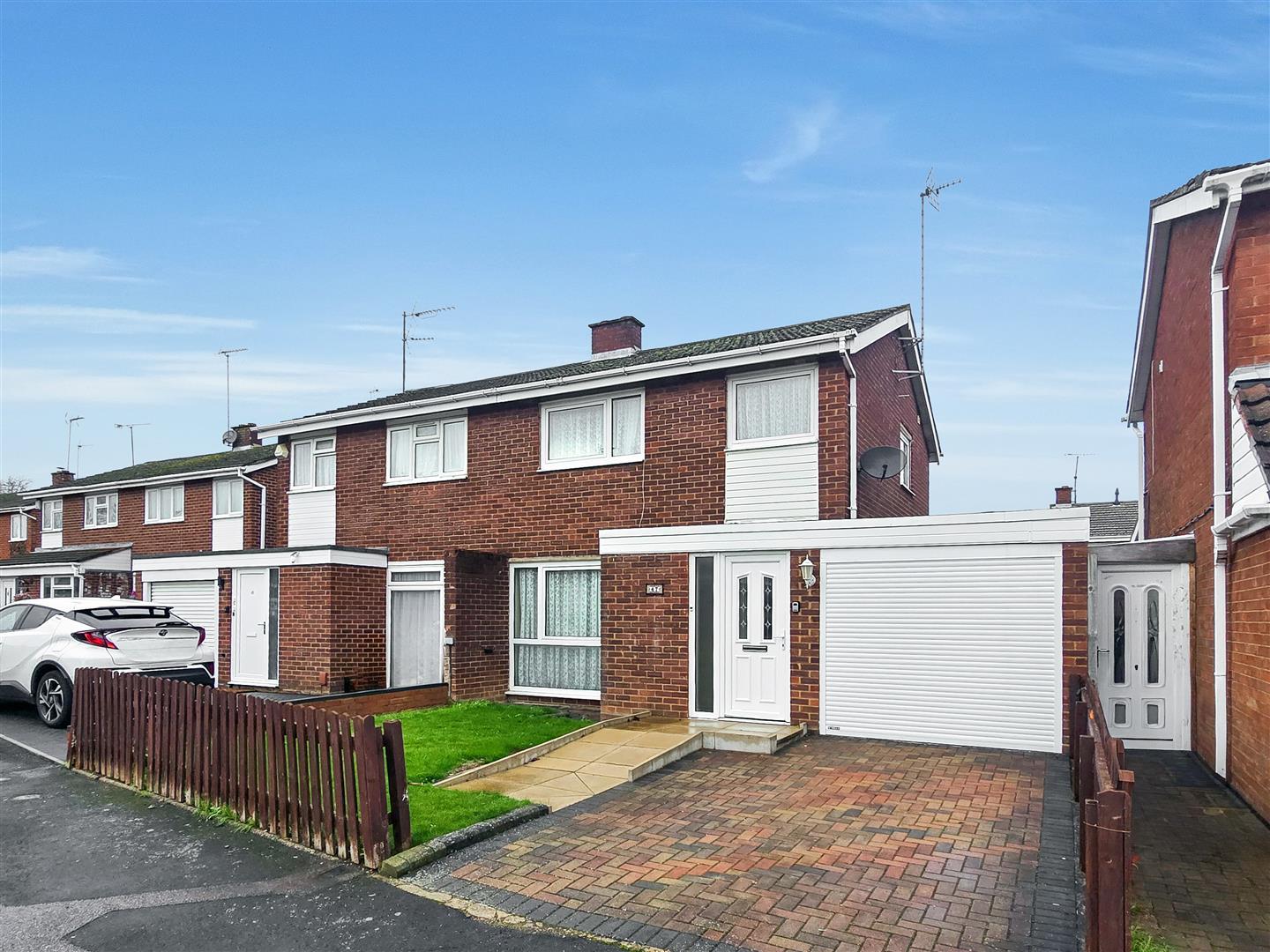Frensham Drive, Bletchley, Milton keynes